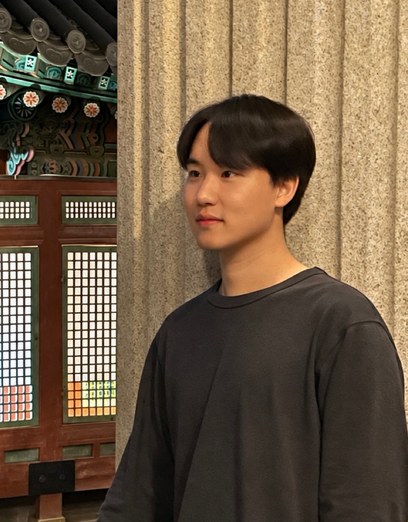 Portrait of Jaewoo Lee
